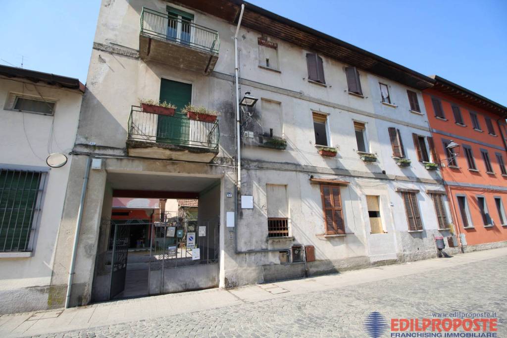 appartamento in vendita a Lazzate