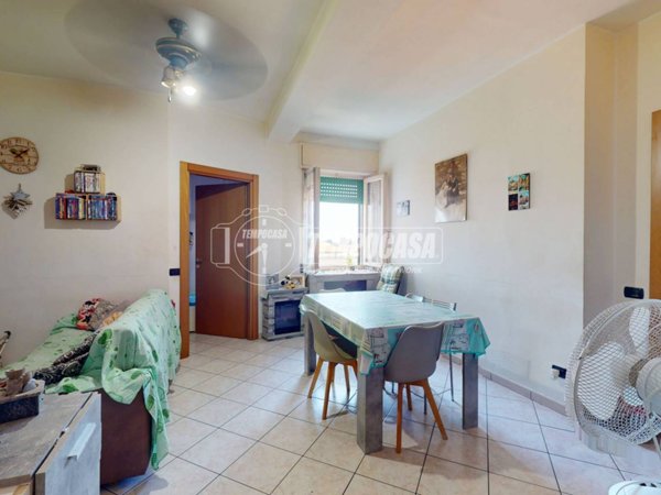 appartamento in vendita a Lazzate
