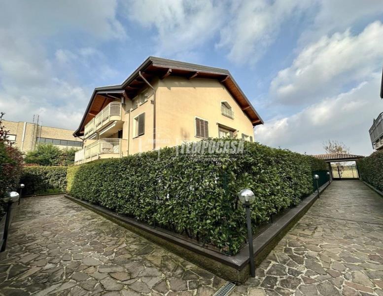 appartamento in vendita a Lesmo