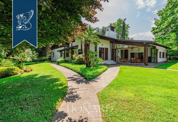 casa indipendente in vendita a Lesmo
