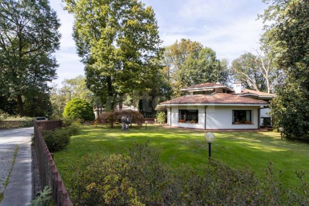 casa indipendente in vendita a Lesmo