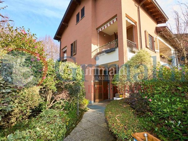casa indipendente in vendita a Lesmo