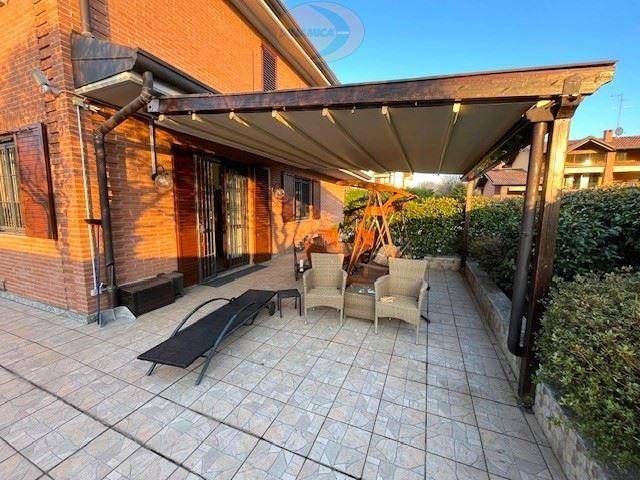 casa indipendente in vendita a Lesmo