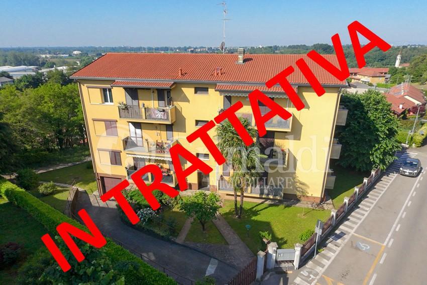 appartamento in vendita a Lesmo in zona Gerno