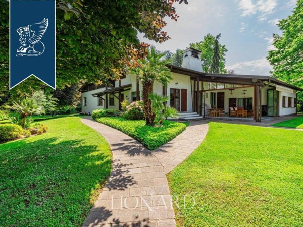 casa indipendente in vendita a Lesmo