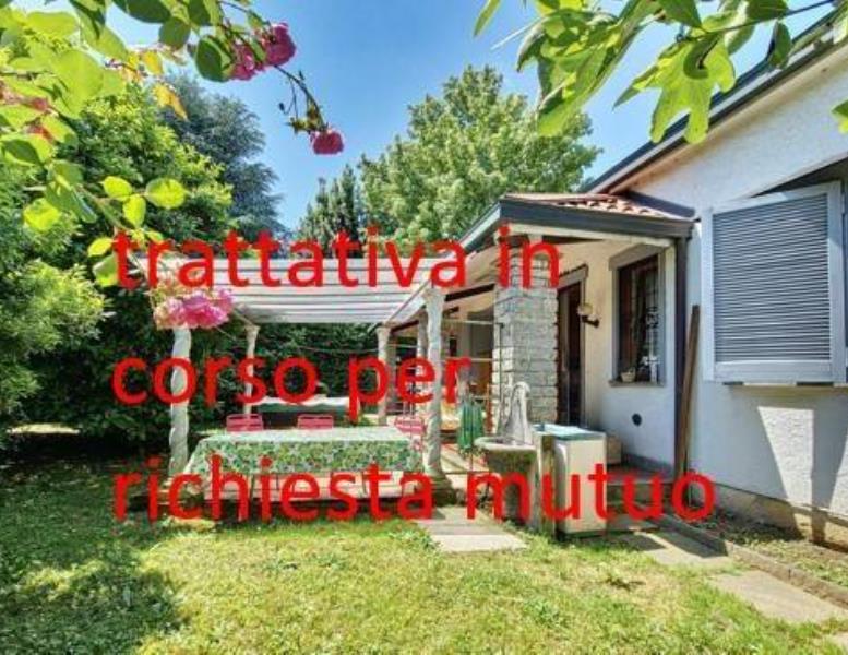 casa indipendente in vendita a Lesmo