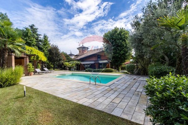 casa indipendente in vendita a Lesmo