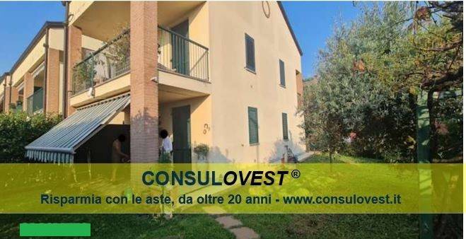 casa indipendente in vendita a Lesmo
