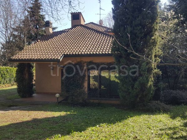 casa indipendente in vendita a Lesmo