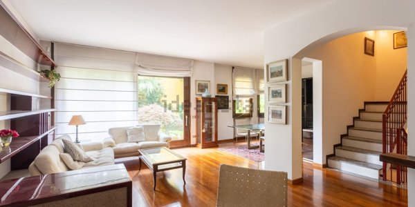 casa indipendente in vendita a Lesmo