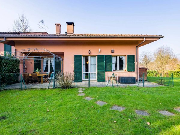 casa indipendente in vendita a Lesmo
