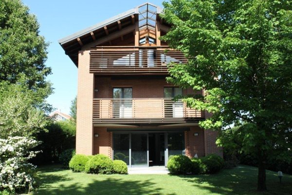 casa indipendente in vendita a Lesmo