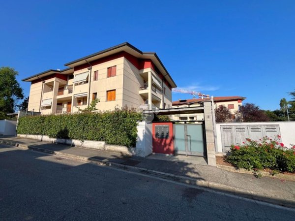 appartamento in vendita a Lesmo