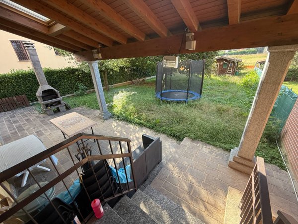 casa indipendente in vendita a Lesmo