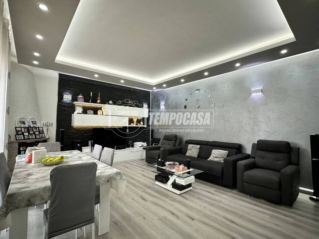 appartamento in vendita a Lesmo