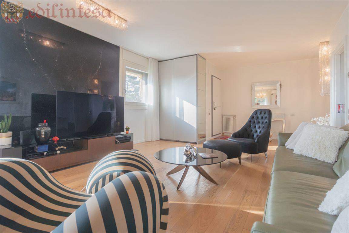 appartamento in vendita a Lesmo