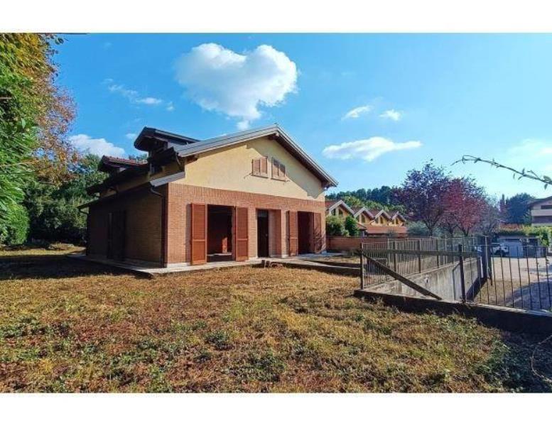 casa indipendente in vendita a Lesmo