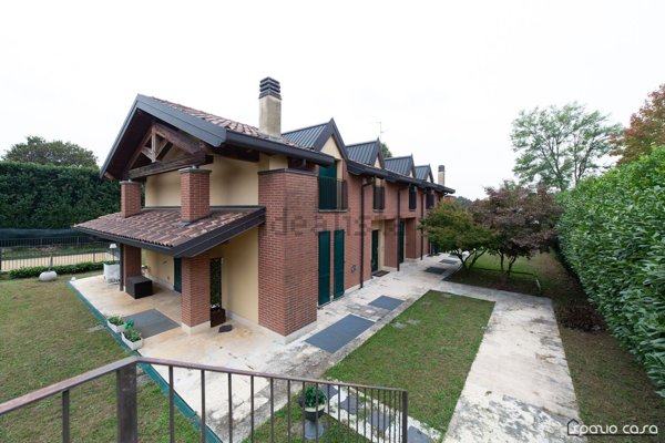 pentavano in vendita a Lesmo