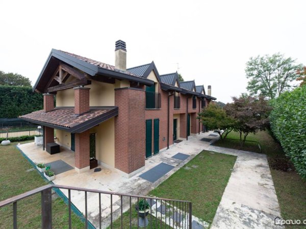 casa indipendente in vendita a Lesmo