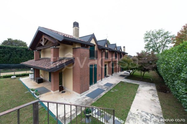 casa indipendente in vendita a Lesmo