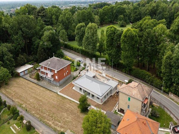casa indipendente in vendita a Lesmo