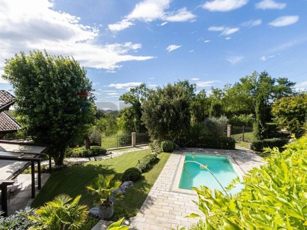 casa indipendente in vendita a Lesmo