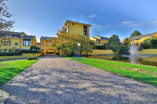 appartamento in vendita a Lesmo