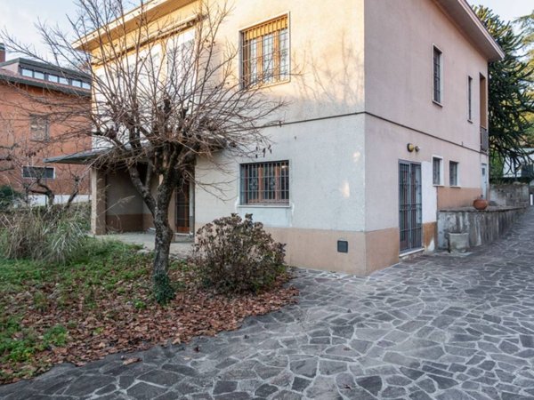 casa indipendente in vendita a Lesmo