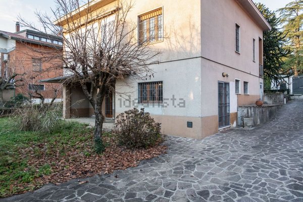 casa indipendente in vendita a Lesmo