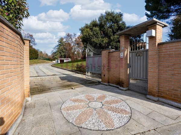 casa indipendente in vendita a Lesmo