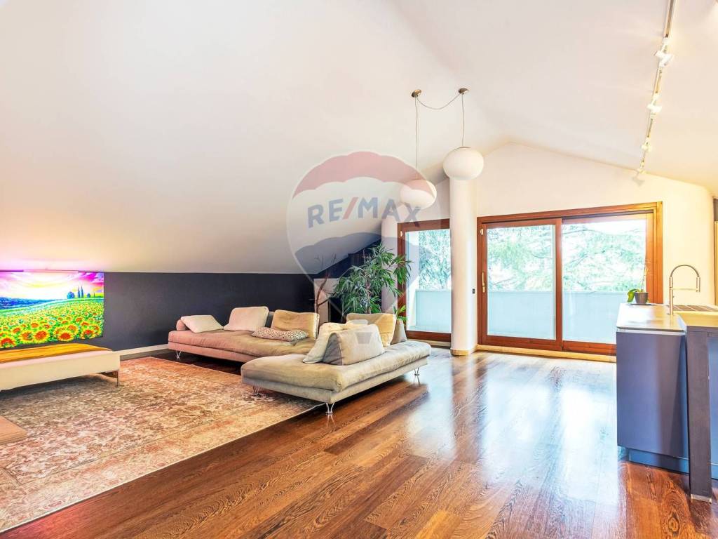 casa indipendente in vendita a Lesmo