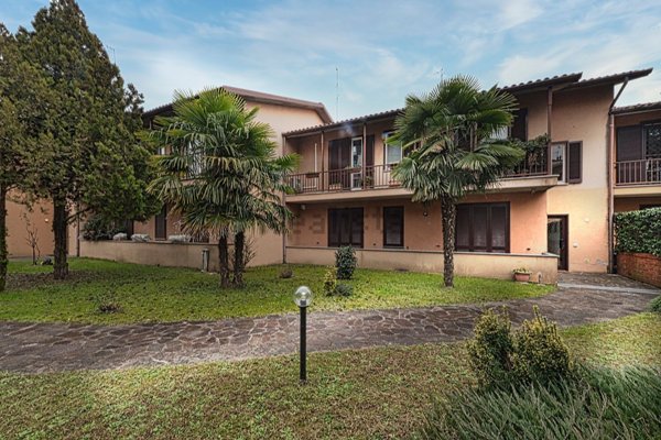 appartamento in vendita a Lesmo