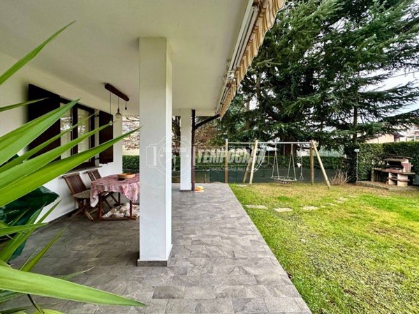 casa indipendente in vendita a Lesmo