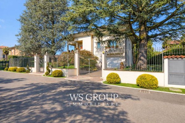 casa indipendente in vendita a Lesmo