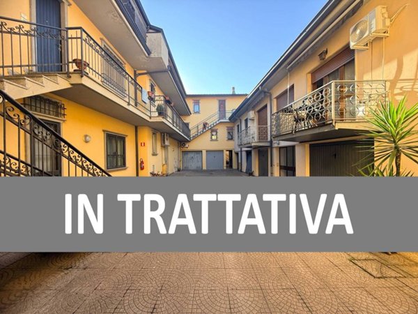appartamento in vendita a Lesmo in zona Peregallo.