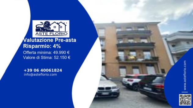 negozio in vendita a Lesmo in zona Peregallo.