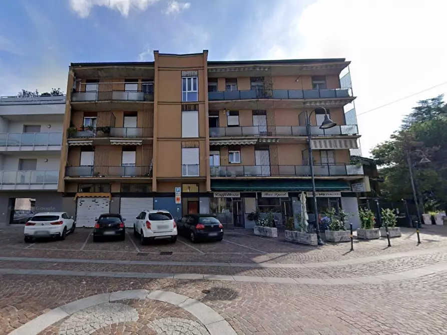 negozio in vendita a Lesmo