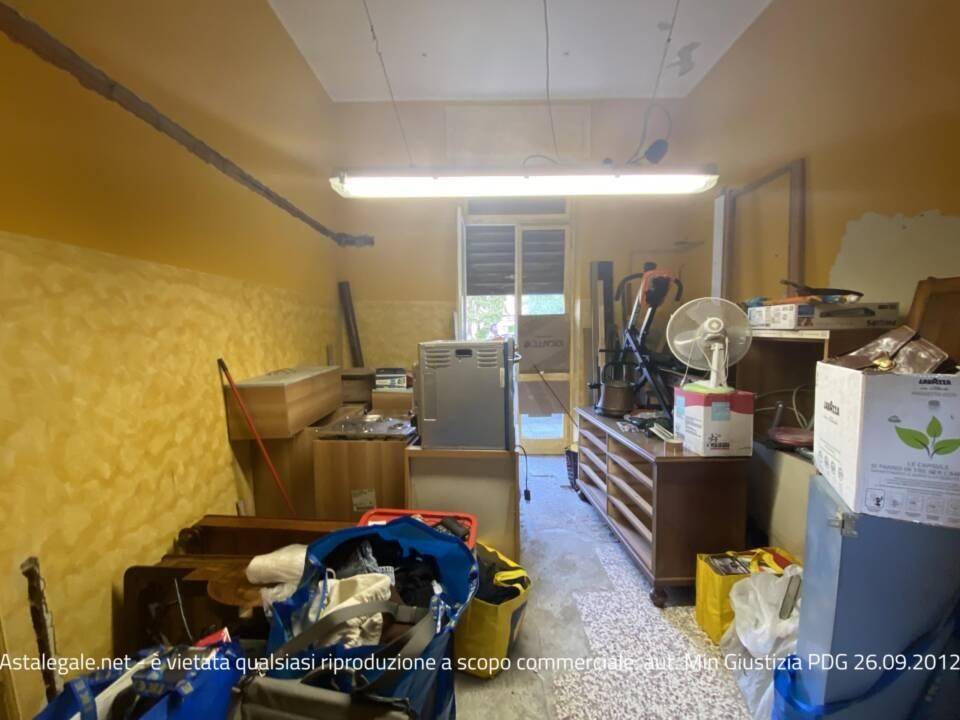 negozio in vendita a Lesmo