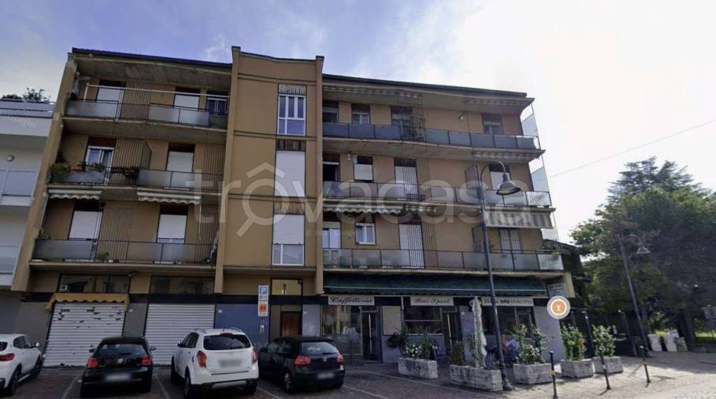 negozio in vendita a Lesmo