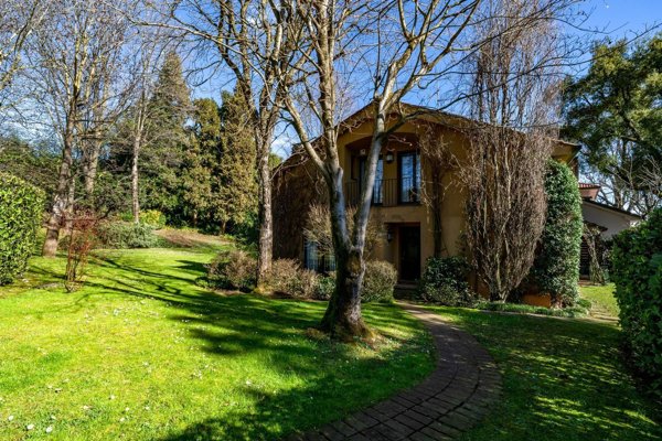 casa indipendente in vendita a Lesmo