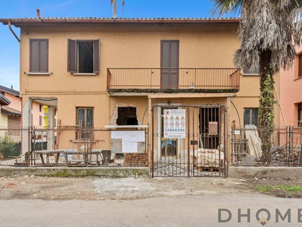 casa indipendente in vendita a Lesmo