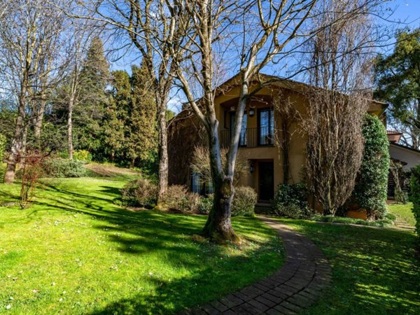 casa indipendente in vendita a Lesmo