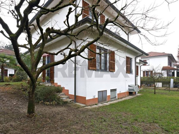 casa indipendente in vendita a Lesmo