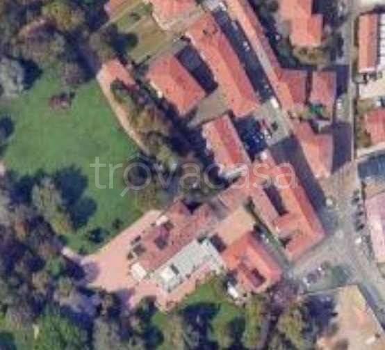 appartamento in vendita a Lesmo in zona Peregallo.