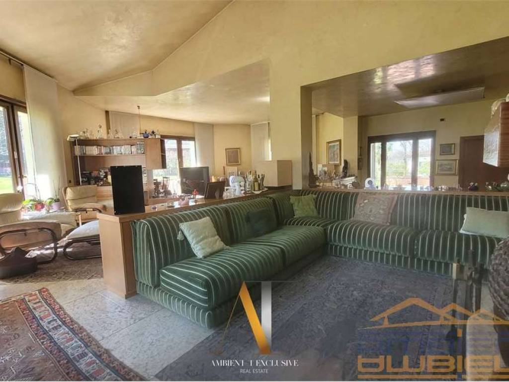 casa indipendente in vendita a Lesmo