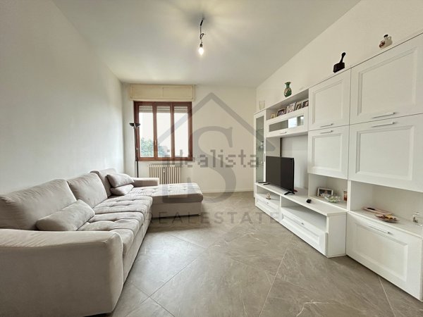 appartamento in vendita a Lesmo in zona Peregallo.