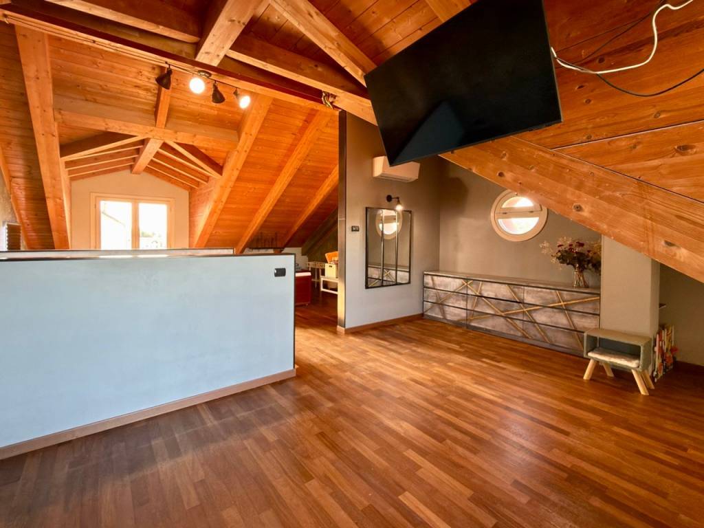 casa indipendente in vendita a Lesmo