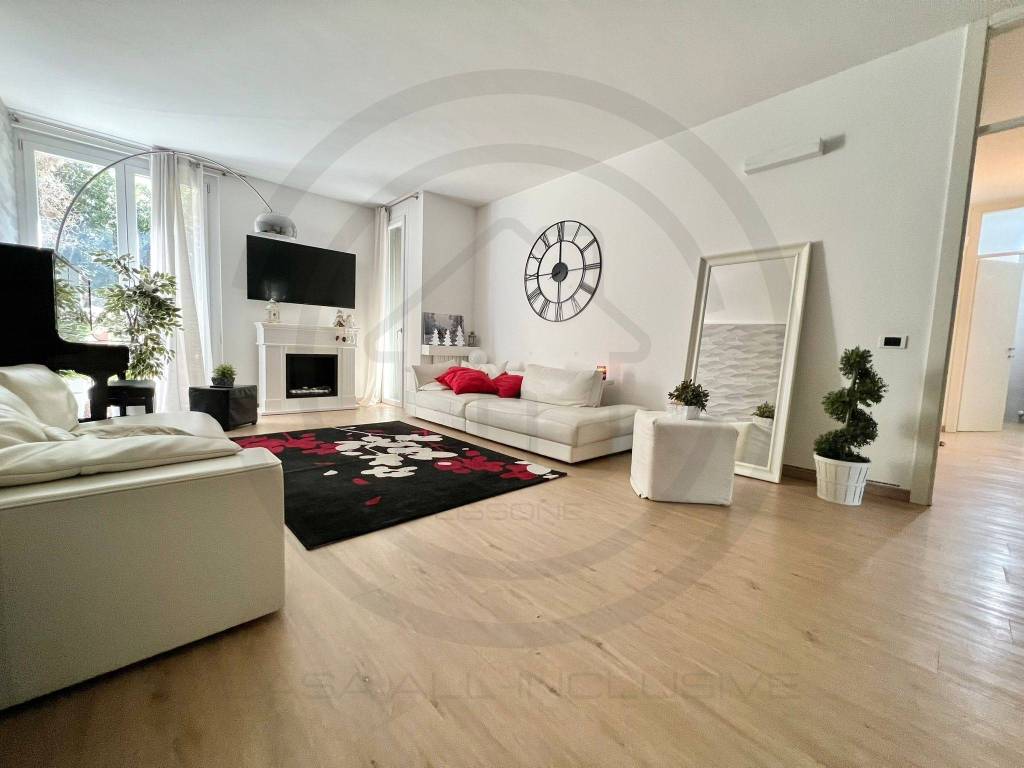 appartamento in vendita a Lesmo