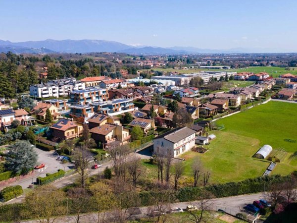 casa indipendente in vendita a Lesmo