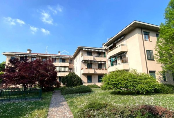 appartamento in vendita a Lesmo
